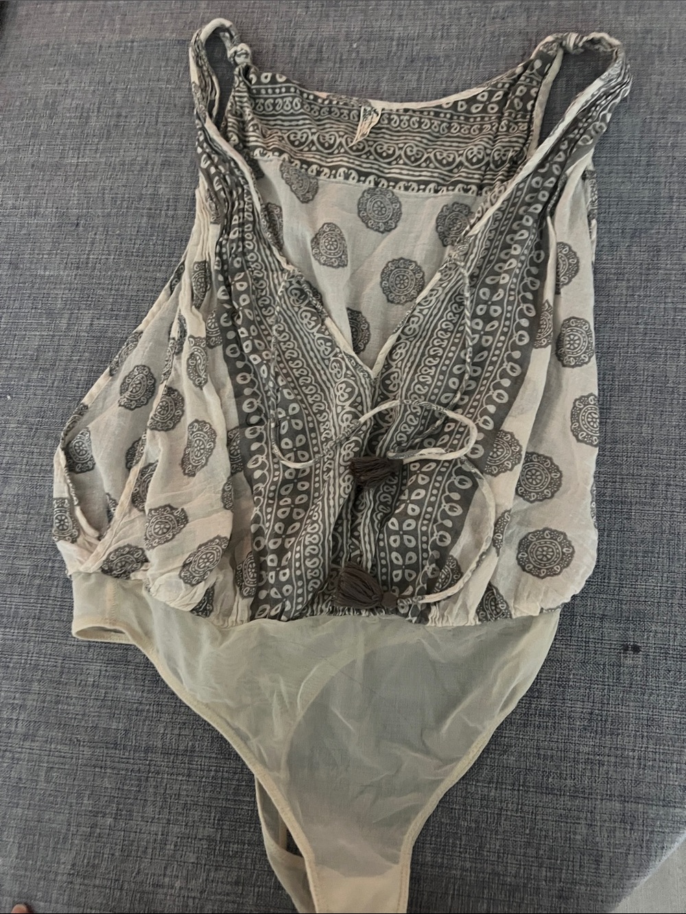 Free People Grey Cream Printed Sleeveless V-Neck Bodysuit
